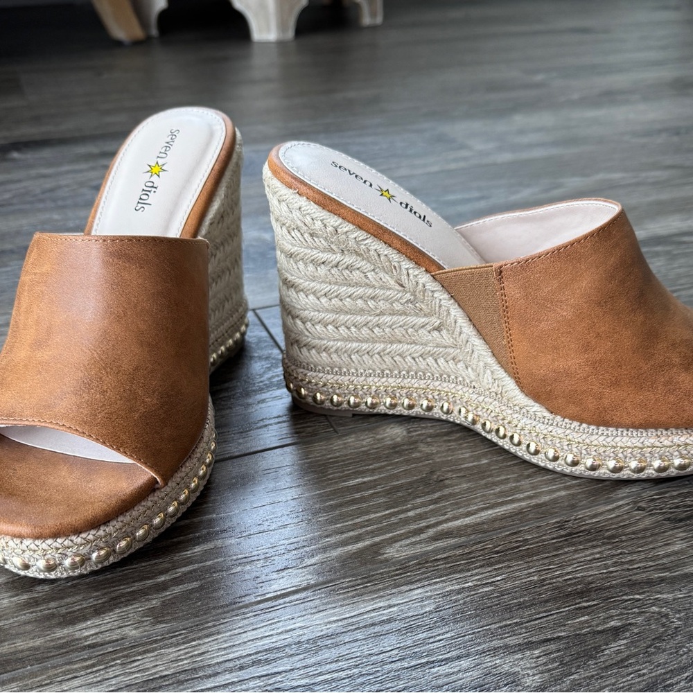 Seven Dials wedges NEW